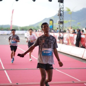 Race photo from KEDIRI HALF MARATHON 2026