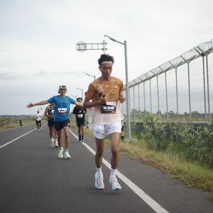 Race photo from KEDIRI HALF MARATHON 2026