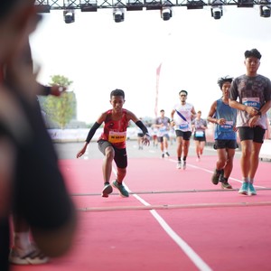 Race photo from KEDIRI HALF MARATHON 2026