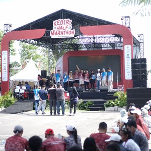 Race photo from KEDIRI HALF MARATHON 2026