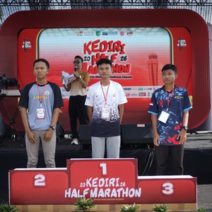 Race photo from KEDIRI HALF MARATHON 2026