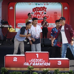 Race photo from KEDIRI HALF MARATHON 2026