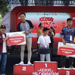 Race photo from KEDIRI HALF MARATHON 2026