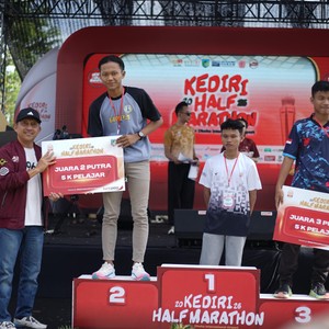 Race photo from KEDIRI HALF MARATHON 2026