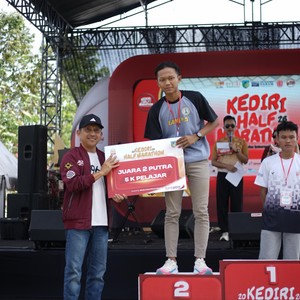 Race photo from KEDIRI HALF MARATHON 2026