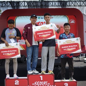 Race photo from KEDIRI HALF MARATHON 2026