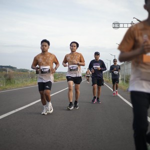 Race photo from KEDIRI HALF MARATHON 2026