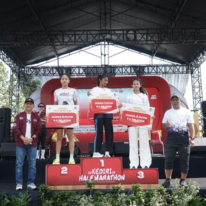 Race photo from KEDIRI HALF MARATHON 2026