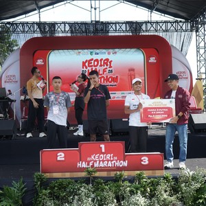Race photo from KEDIRI HALF MARATHON 2026