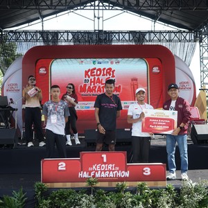 Race photo from KEDIRI HALF MARATHON 2026