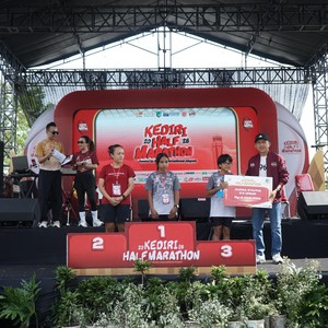 Race photo from KEDIRI HALF MARATHON 2026