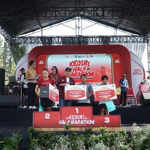 Race photo from KEDIRI HALF MARATHON 2026