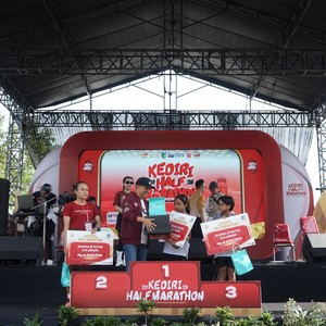 Race photo from KEDIRI HALF MARATHON 2026