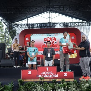 Race photo from KEDIRI HALF MARATHON 2026