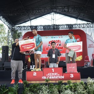 Race photo from KEDIRI HALF MARATHON 2026