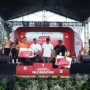 Race photo from KEDIRI HALF MARATHON 2026