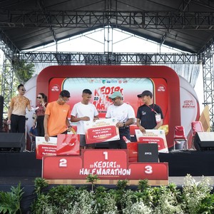 Race photo from KEDIRI HALF MARATHON 2026