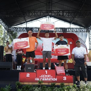 Race photo from KEDIRI HALF MARATHON 2026