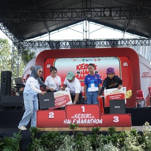 Race photo from KEDIRI HALF MARATHON 2026