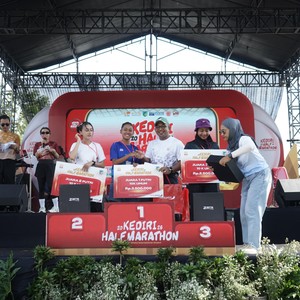 Race photo from KEDIRI HALF MARATHON 2026