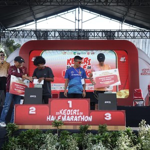 Race photo from KEDIRI HALF MARATHON 2026