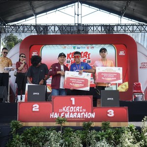 Race photo from KEDIRI HALF MARATHON 2026