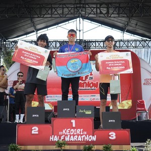 Race photo from KEDIRI HALF MARATHON 2026