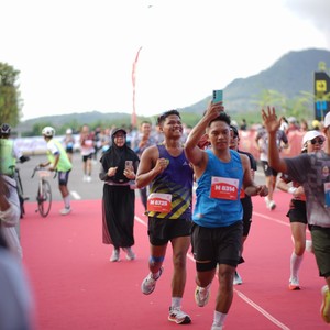 Race photo from KEDIRI HALF MARATHON 2026