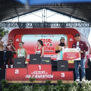 Race photo from KEDIRI HALF MARATHON 2026
