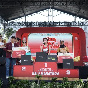 Race photo from KEDIRI HALF MARATHON 2026