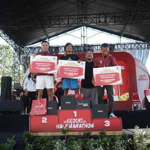 Race photo from KEDIRI HALF MARATHON 2026
