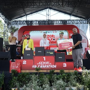 Race photo from KEDIRI HALF MARATHON 2026
