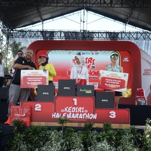 Race photo from KEDIRI HALF MARATHON 2026