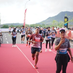 Race photo from KEDIRI HALF MARATHON 2026