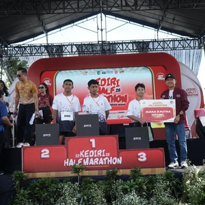 Race photo from KEDIRI HALF MARATHON 2026