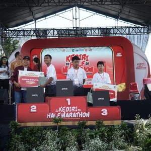 Race photo from KEDIRI HALF MARATHON 2026