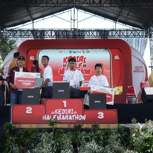 Race photo from KEDIRI HALF MARATHON 2026