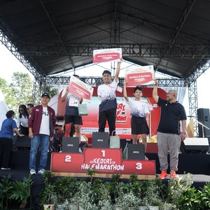 Race photo from KEDIRI HALF MARATHON 2026