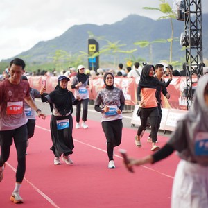 Race photo from KEDIRI HALF MARATHON 2026