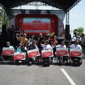 Race photo from KEDIRI HALF MARATHON 2026