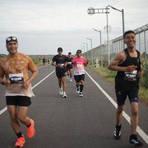 Race photo from KEDIRI HALF MARATHON 2026