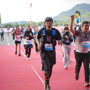 Race photo from KEDIRI HALF MARATHON 2026