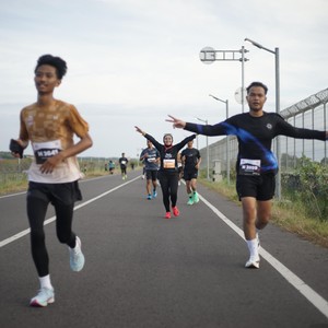 Race photo from KEDIRI HALF MARATHON 2026