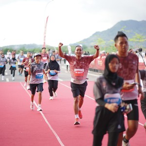 Race photo from KEDIRI HALF MARATHON 2026