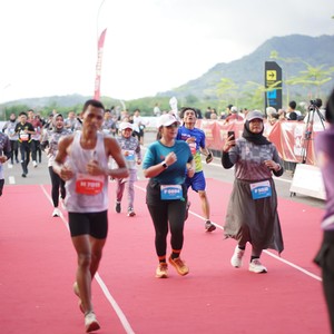 Race photo from KEDIRI HALF MARATHON 2026
