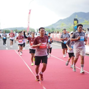 Race photo from KEDIRI HALF MARATHON 2026