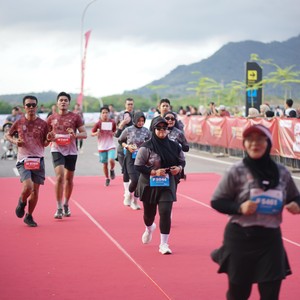 Race photo from KEDIRI HALF MARATHON 2026