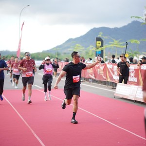 Race photo from KEDIRI HALF MARATHON 2026