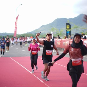 Race photo from KEDIRI HALF MARATHON 2026