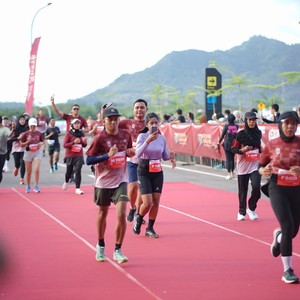 Race photo from KEDIRI HALF MARATHON 2026
